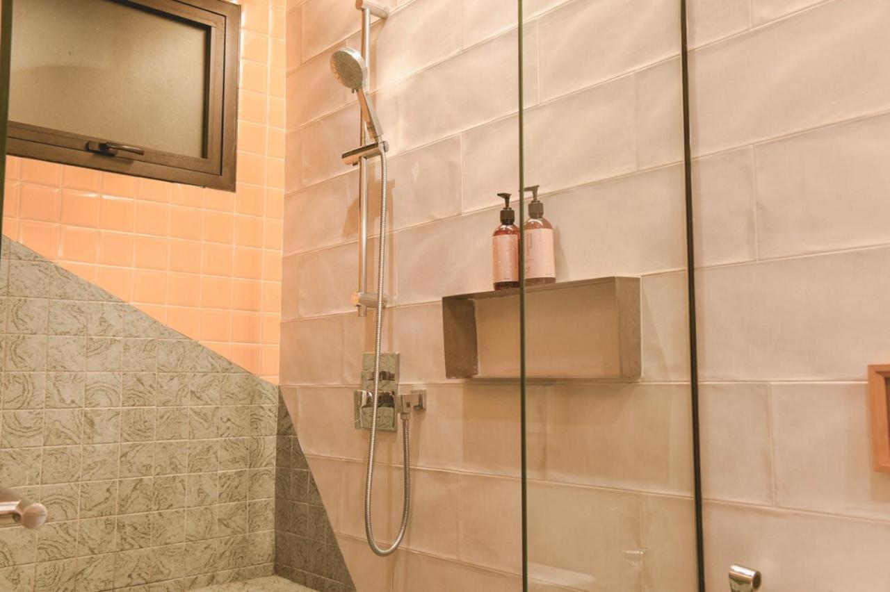 Gategaa Village Khách sạn 3*